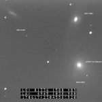 Kometa C/2015 V2 Johnson u galaxií NGC 5560+5566